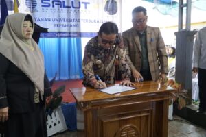 Bupati Resmikan Sentra Layanan Universitas Terbuka