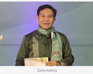 DONALD TRUMP (2); SPESIALIS PENAKLUK WANITA*