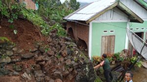 Longsor Terjadi di Kepahiang, Satu Korban Alami Cedera