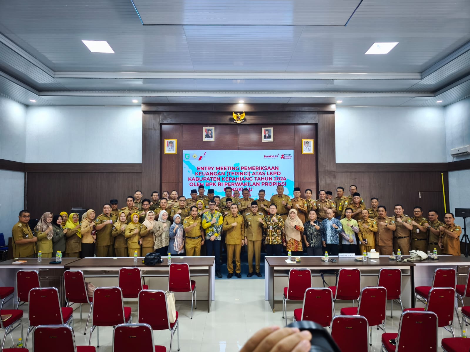 Pemeriksaan LKPD 2024 Dimulai, Pemkab Kepahiang Tegaskan Komitmen pada Transparansi Keuangan 5 Gambar WhatsApp 2025 04 14 pukul 18.57.45 4703ed2a