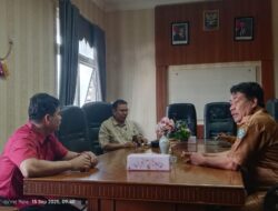 Kepala Desa Warung Pojok Supian Aidi Tiba-Tiba Datangi Kantor DPRD Kabupaten Kepahiang Bermaksud Sampaikan Pesan Khusus
