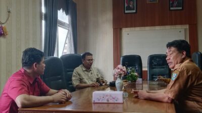 Kepala Desa Warung Pojok Supian Aidi Tiba-Tiba Datangi Kantor DPRD Kabupaten Kepahiang Bermaksud Sampaikan Pesan Khusus