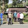 RAMAI : Warga datangi rumah korban