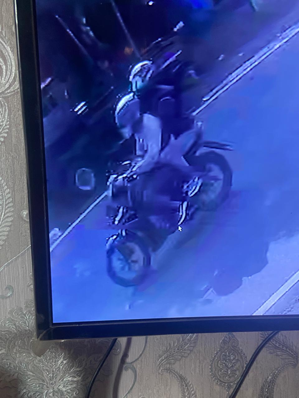 Foto Kiriman ; Terduga pelaku jemberet di depan SPBU Pekalongan