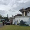 Usut Dugaan Korupsi GOR Tebat Monok, Kejari Kepahiang Geledah Rumah Mewah Bando Amin 2 Kejari Kepahiang Geledah Rumah Mewah Bando Amin Usut Tuntas Dugaan Korupsi GOR Tebat Monok