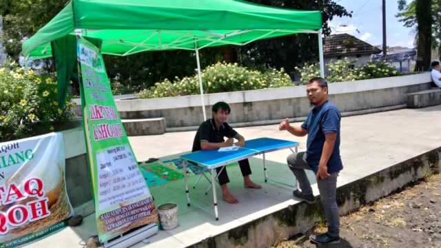 Jurnalis Bengkulu Ekspress Salurkan Zakat Melalui Lazisnu Kepahiang