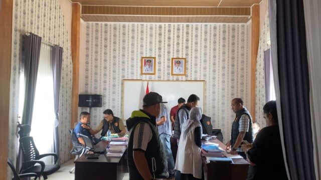 “Dugaan Korupsi Fantastis Mengguncang Kepahiang, Penggeledahan Maraton Ungkap Aliran Dana”