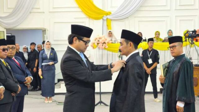Ahmad Nedi Dilantik Sebagai Anggota DPRD Kepahiang, Ketua DPRD Pimpin Paripurna