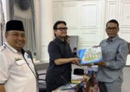 Rapat DPRD 3
