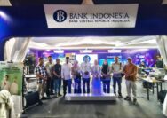 foto bersama stand tabut